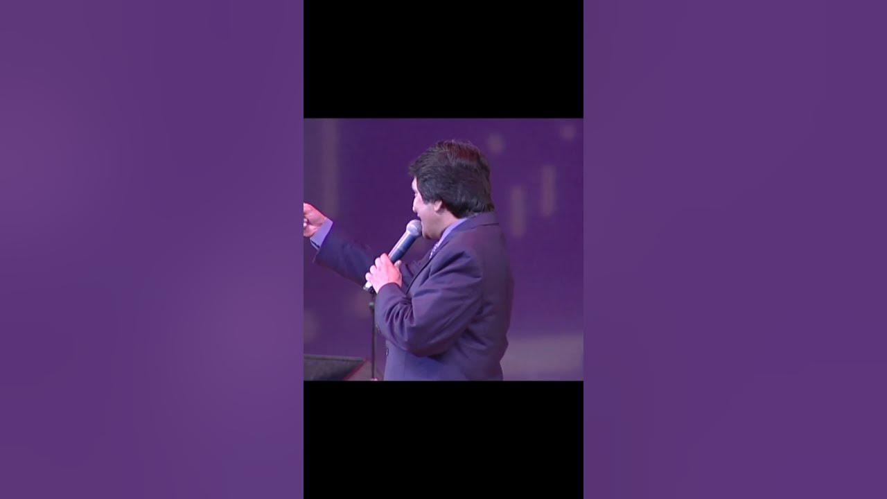 💞 Super star Nadeem Baig stage song with 💞Comedy King Moin Akhtar