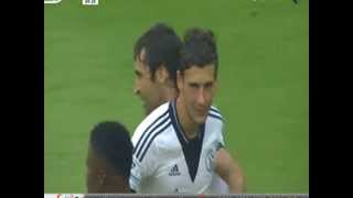 راؤول يحرز هدف عالمى فى شالكة بعد مراوغة رائعة فى مباراة تكريم راؤول screenshot 4