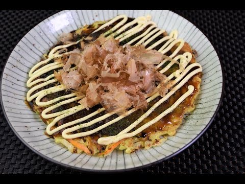 Okonomiyaki (Japanese Savoury Pancake) (◕‿◕)♥