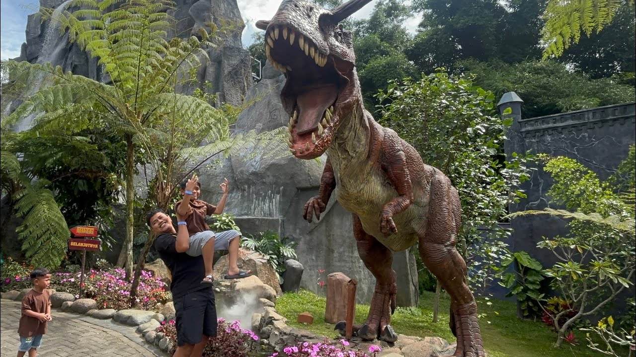 Main Ke Santera Batu & Nginep di Senyum World