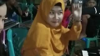 #NGAMEN PART 2**"W/ ARINDI PUTRI Keyboard wanita skill dewa😮😮🤗🤗