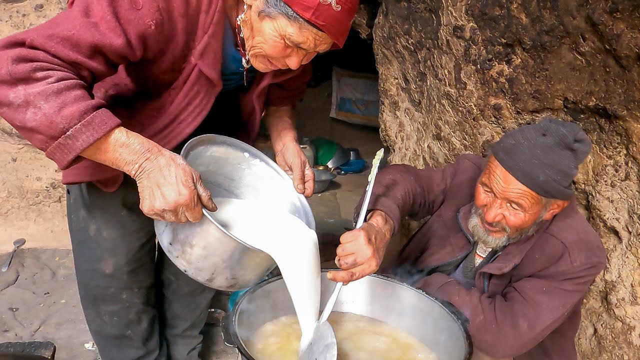 Old Lovers Local Naan Bread and Keshkew Recipe | Village Life Afghanistan 2000 Years Ago