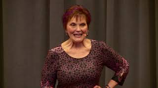Forming Real Relationships In A Virtual World | Lisa Lee | TEDxCentennialParkWomen