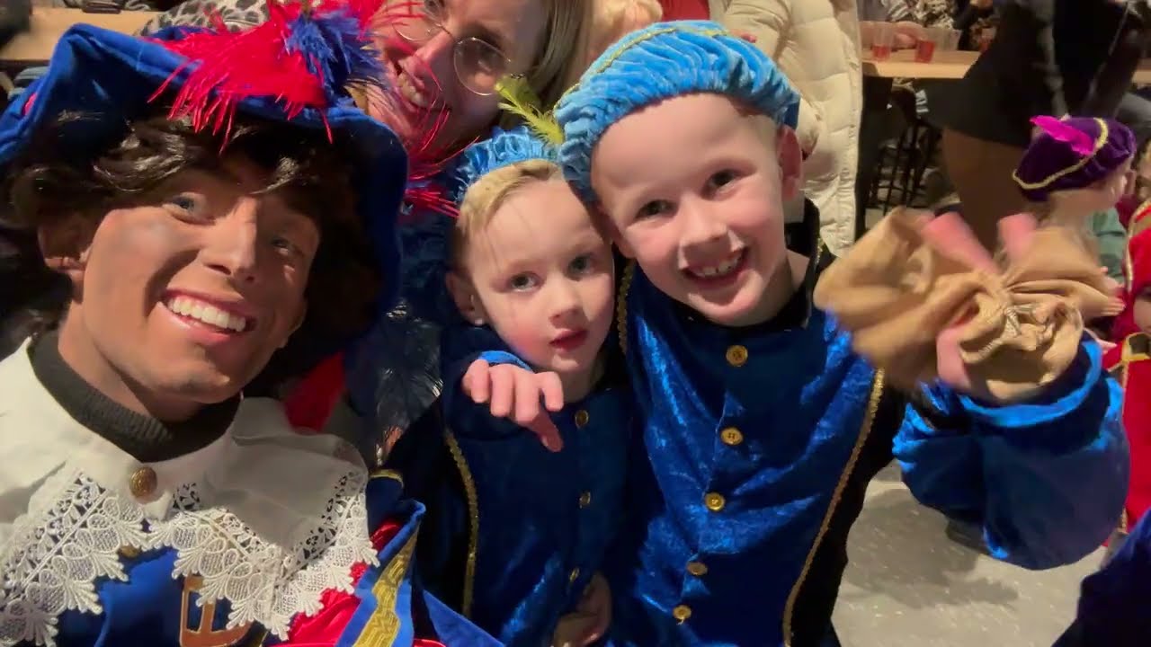 Vlog Sint in Enschede #2 - Kidsclub FC Twente 2025