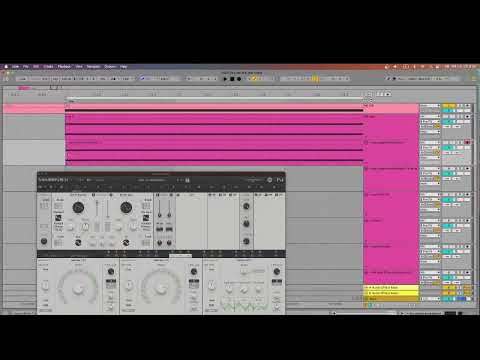 Massive X - comparing audio wave form - saw tooth - 2 osc phase modulation
