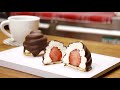 材料4つで パリふわ 生いちごチョコスイーツの作り方 whipped cream & strawberry a coating chocolate