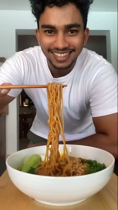 Download lagu Spicy Korean Ramen 🍜