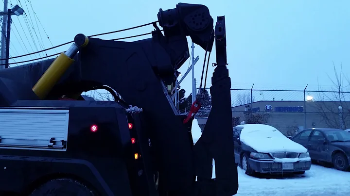 Metro Tow Trucks INT35 Walk Around