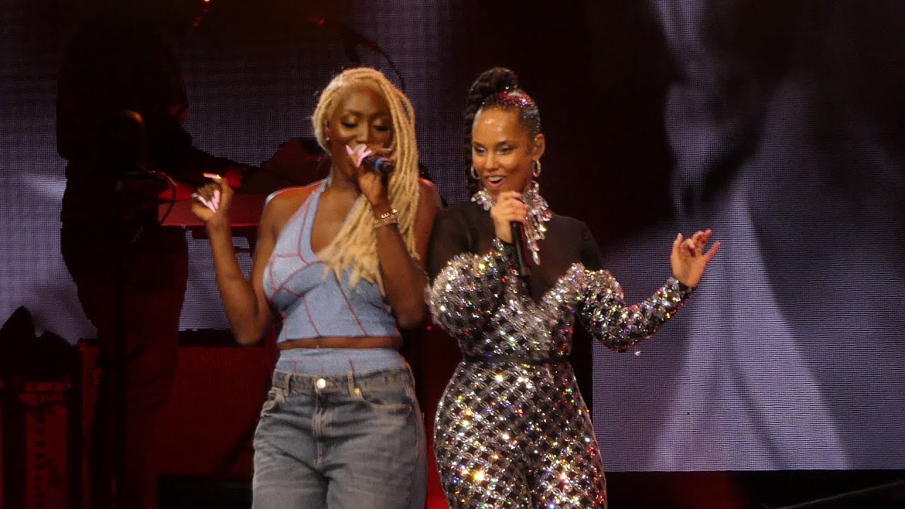 Alicia Keys The World Tour Live Paris 2022 Accords Chordify
