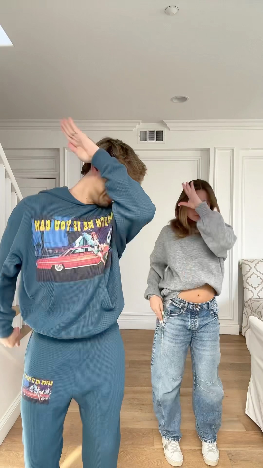 who remembers this dance ? RIP tiktok ​⁠@NicoletteDurazzo