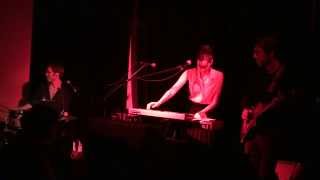 Flora- Everything Is Here (Live @ Rotchild 12)