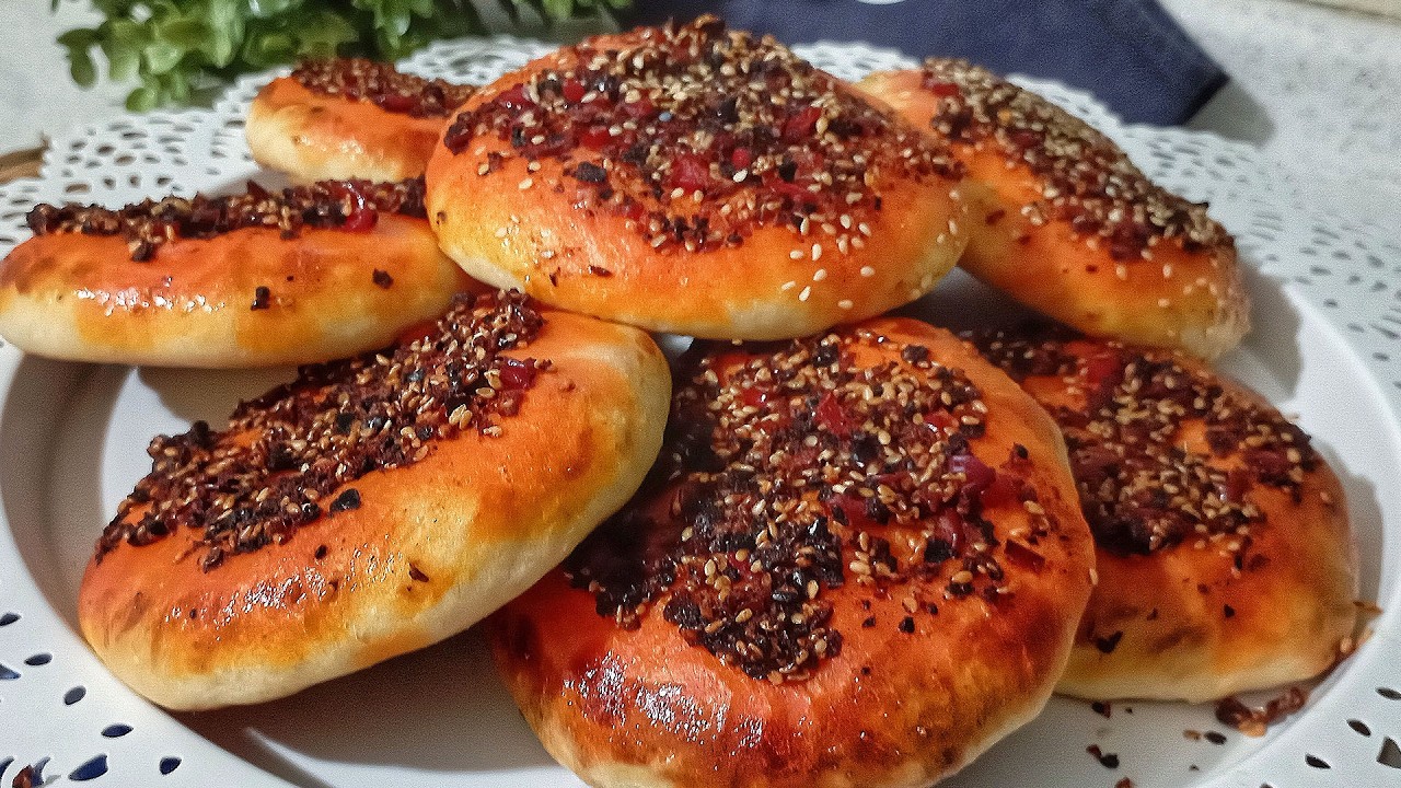 ✅PÜF NOKTALARIYLA: BİBERLİ (ACILI) EKMEK-POĞAÇA TARİFİ
