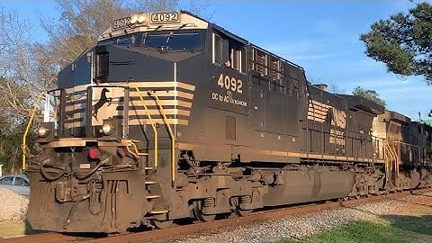 NS Intermodal Train 21D in Summerville SC with NS leader 4092 (3-5-2021)