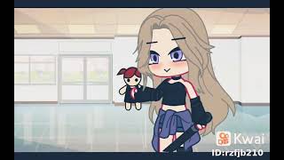 Eu E Minha Arcainimiga Eu Dei A Boneca Pra Ela