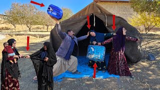 Download Lagu Again, stealing Sholeh from Saber and Narges and taking the blanket. MP3