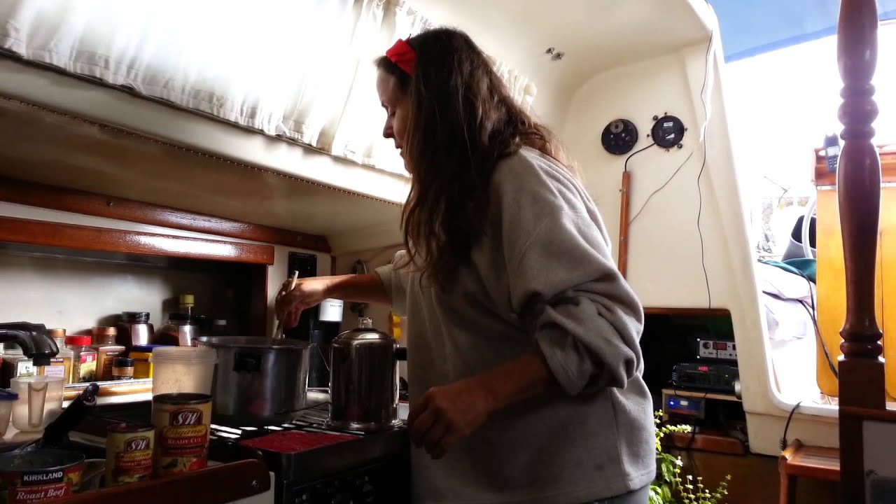 Cooking on a Sailboat (Ep 2) - Spaghetti