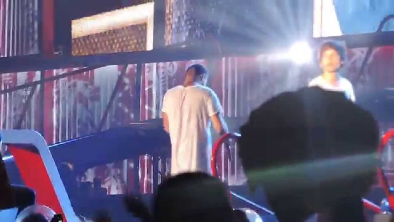 One Direction A bit of Niall's speech+Dont Forget Where You Belong -WWA Tour Metlife NJ 8.4.14