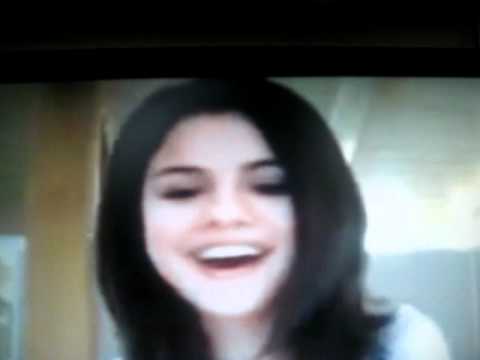 Selena Gomez sur la webcam - YouTube