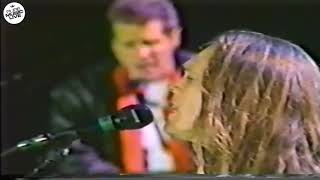 Video thumbnail of "THE EAGLES - I CAN'T TELL YOU WHY LIVE 1994"