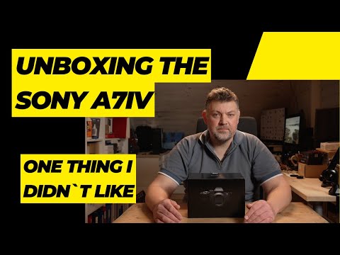 Unboxing the Sony A7IV