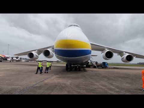 Кругосветка на Ан-124 Руслан. Уникальный рейс Орландо -  Зандерия - Билем. Видео из кабины пилотов.