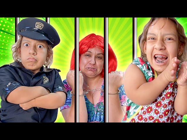 MC Divertida e Bebê JP fingem brincar de ser policiais e prendem o