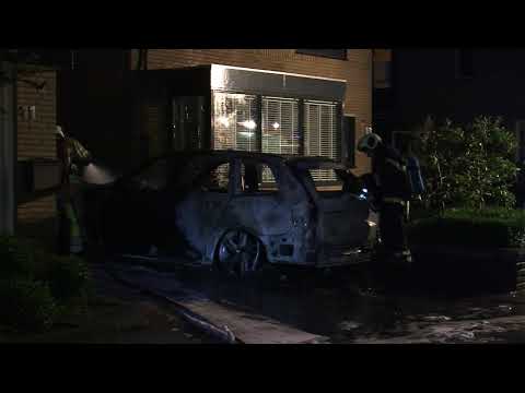 Forse autobrand op de Boerswetering in Bunschoten