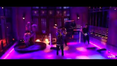 Travis Scott Live SNL- Astrothunder (LEGENDADO PT/BR)