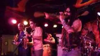 B-Side Players - El Comal - Santa Cruz