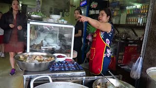 Bun Bo Hue in DANANG Vietnam - Vietnam Vlogs Bun Bo Hue in DANANG Vietnam - Vietnam Vlogs