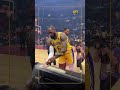 L’histoire derrière les photos transformées de LeBron James par les supporters du FC Barcelone.