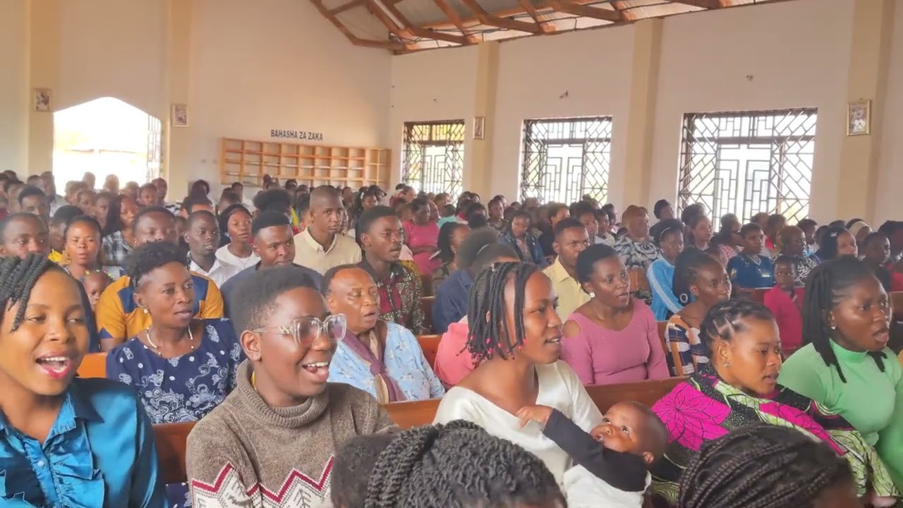 EE BWANA FADHILI ZAKO ZIKAE NASI // J MGANDU // KWAYA YA MT GREGORY MKUU MAKULU