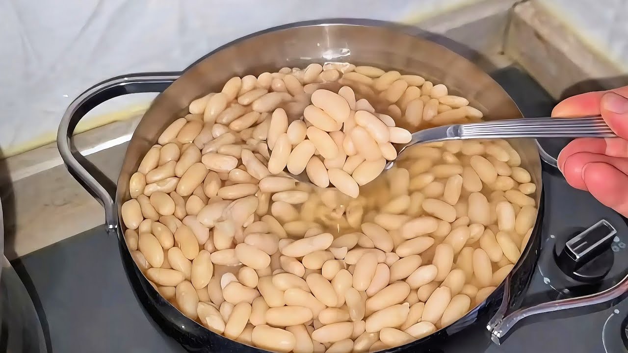 👉Akşamdan kuru fasulye ıslatmak yok 👉Bu yöntemle kabukları çıkmadan çabucak pişiyor 
