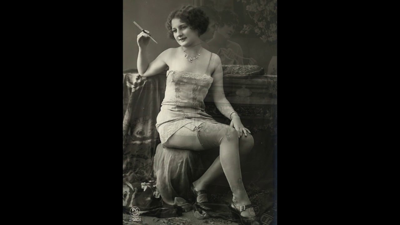 Mira Cornfed - Red Nichols & His Five Pennies (Adrian Rollini, Jimmy Dorsey; Eddie Lang) en YouTube Mira Cornfed - Red Nichols & His Five Pennies (Adrian Rollini, Jimmy Dorsey; Eddie Lang) en YouTube