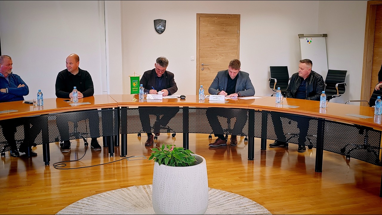 Podpisana pogodba za rekonstrukcijo lokalne ceste Hramše - Pristava