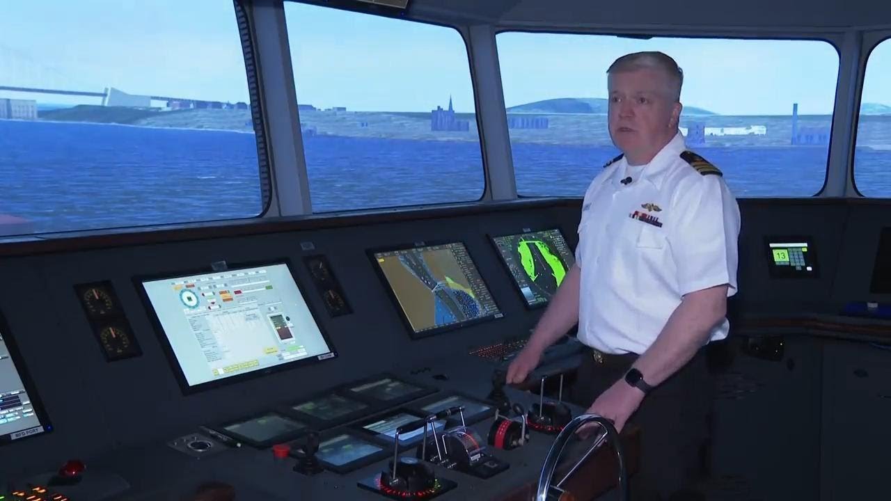 Expert says ship's power loss happened at 'the worst time possible'