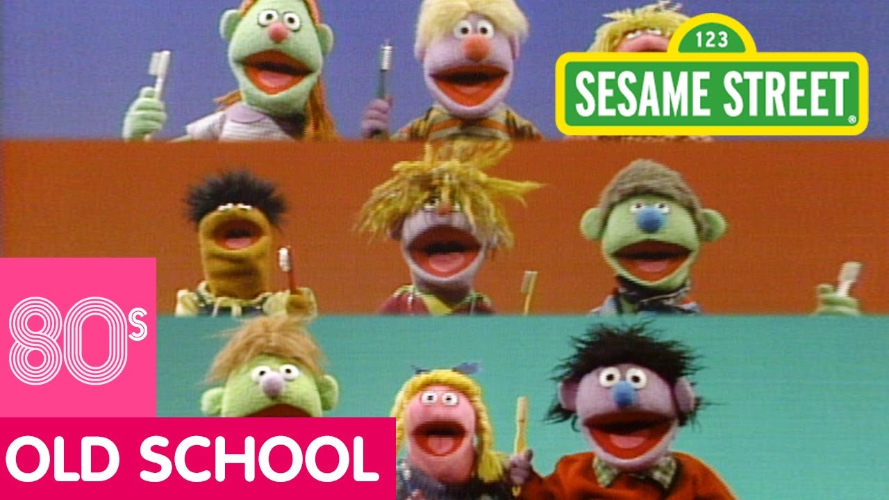 Elmo Brush Your Teeth Song atelieryuwa.ciao.jp