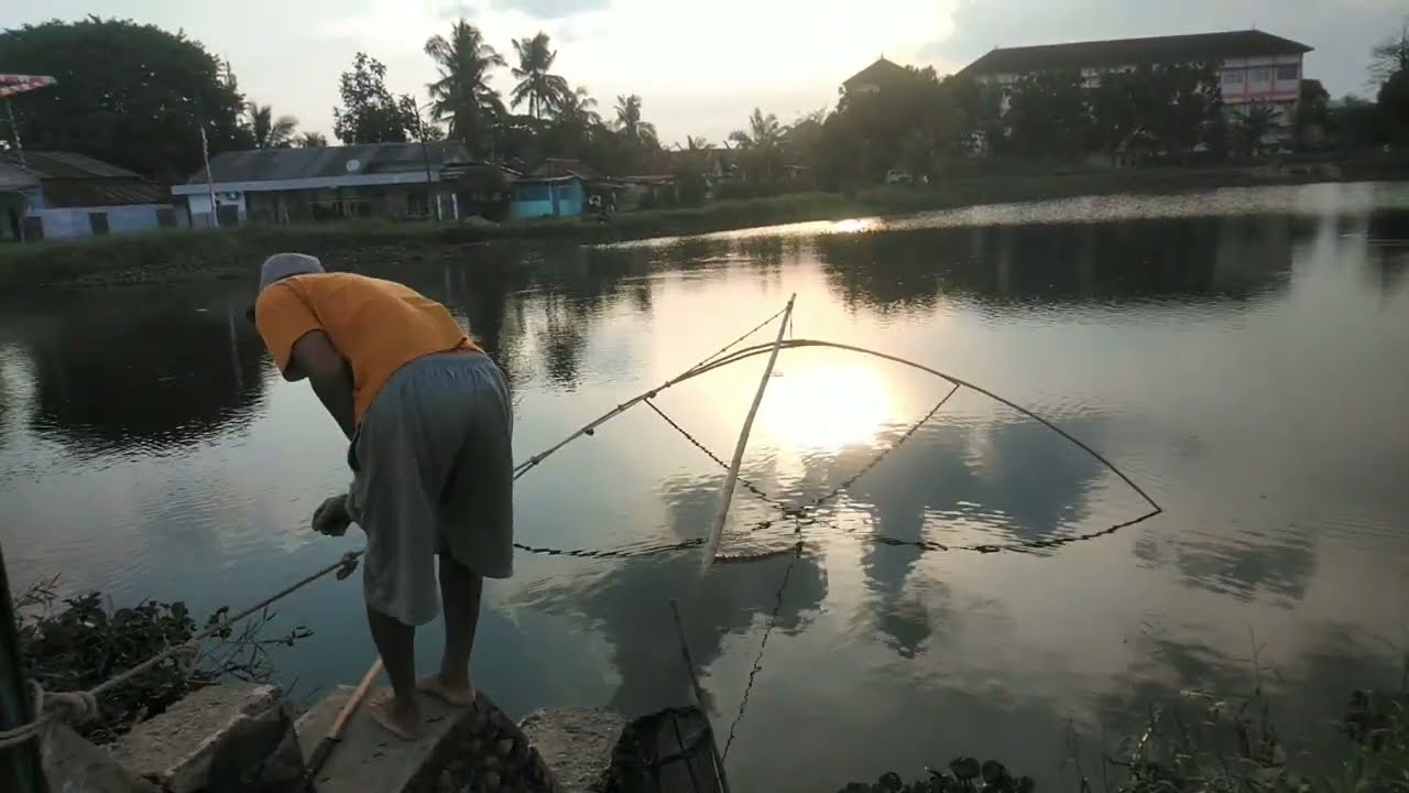 CARA MENANGKAP IKAN MENGGUNAKAN ALAT TANGKUL