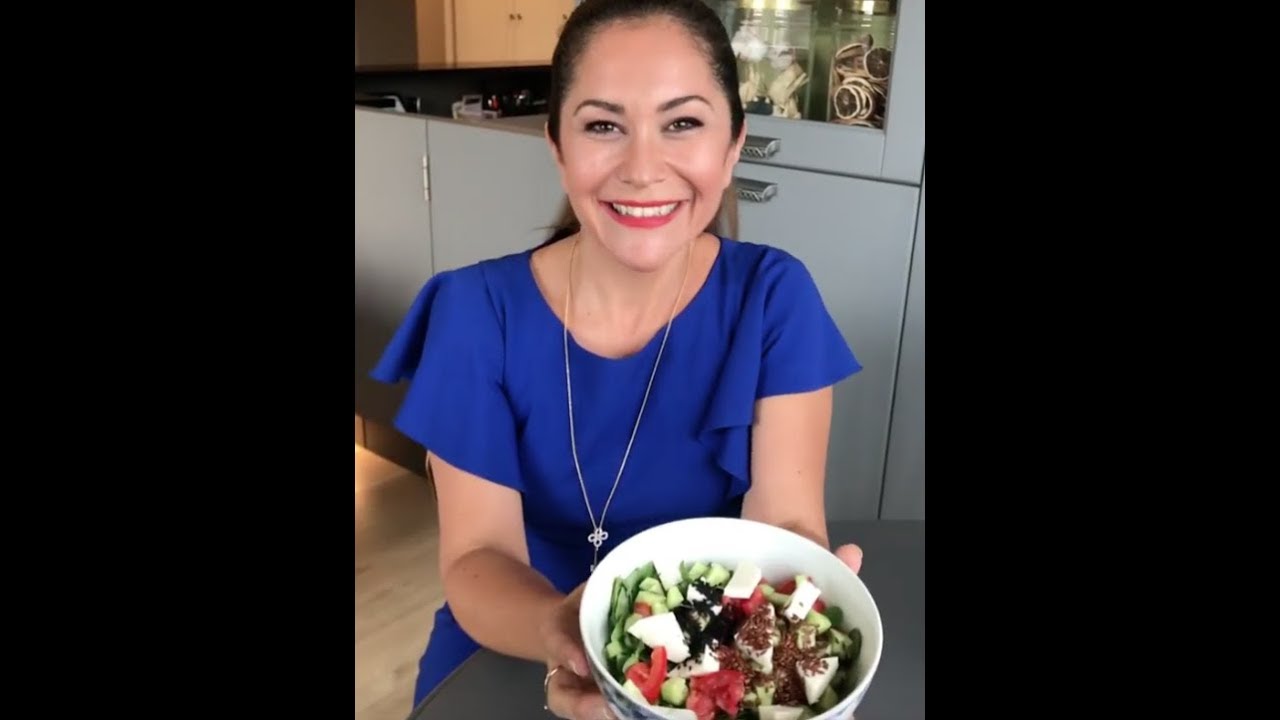 Lezzetli Semizotu Salatası Tarifi - YouTube