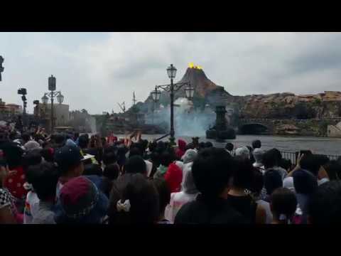 Video: Ulasan Bajak Laut Karibia Disneyland Shanghai