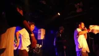戦極MC BATTLE外伝(14.8.9) OSAKA 8MOJI杯@ドイケン vs BASE - YouTube