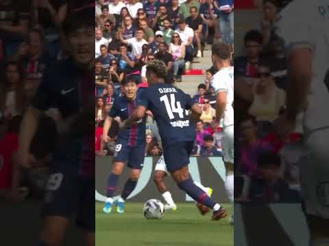 Catch me if you can ⚡️ #football #ligue1 #foot #ligue1mcdonalds #soccer #footballshorts #sports