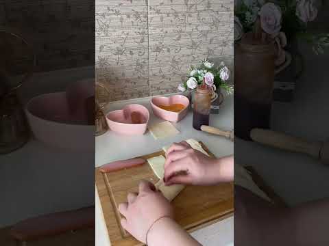 Сосиска в тесте за 5 минут!#food#еда#готовка#подпишись#лайфхаки#shorts#youtubeshorts#обед#приколы