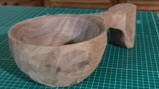 Wood turning a kuksa