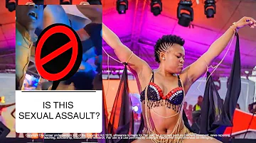 VIDEO: Fan Inserts Finger In Zodwa's Kuku 😲😲😲😲