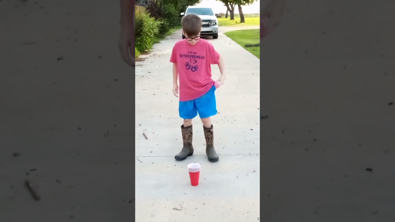 Crazy ping pong balls