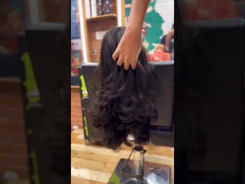 Video: 3 formas de peinar el cabello largo en capas
