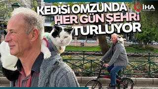 Boynunda Kedisi ile Tüm Türkiye'yi Dolaşıyor