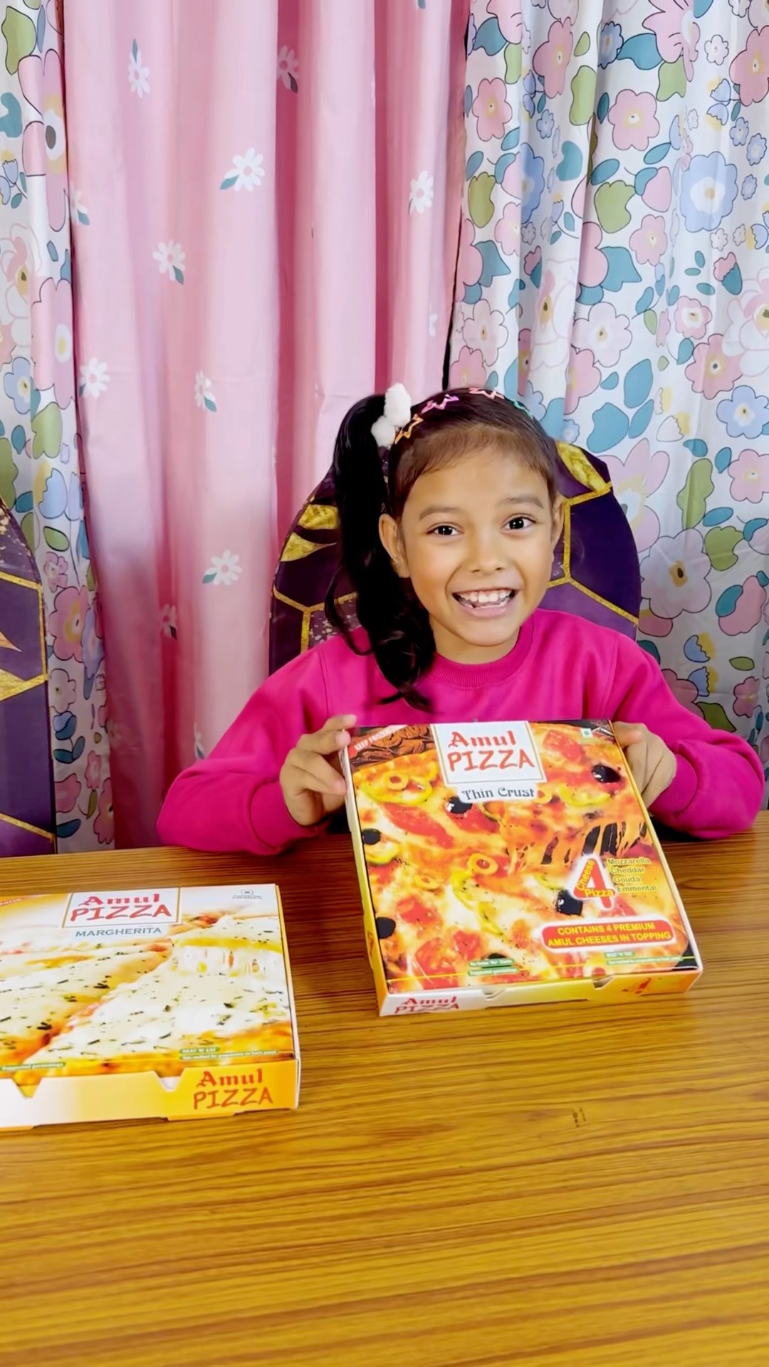 Reedishna Ko Mili Pizza