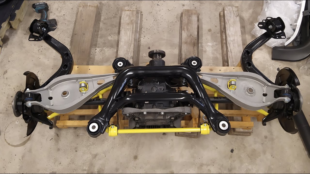 BMW E46 M3 rear axle - subframe - assembly - YouTube